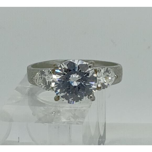 Vintage 5CT White Gold Plated Round Heart Shaped 3-Stone Ring Size 11 - Picture 1 of 10